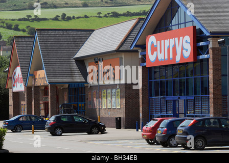 Fuori città negozi, Aberystwyth retail park, il Galles. Foto Stock