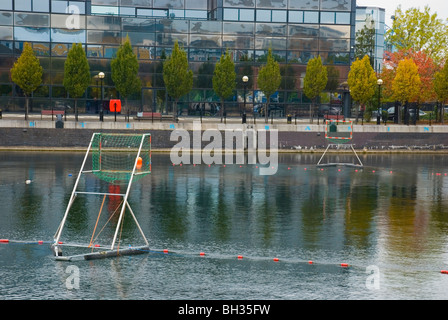 Outdoor pallanuoto campo a Salford Quays in Manchester Inghilterra England Regno Unito Europa Foto Stock