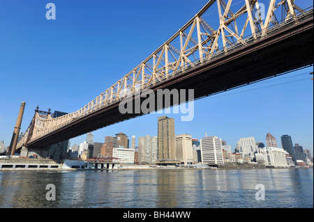 Il Queensboro (59th Street) ponte, East River e la East Side di New York City, NY, STATI UNITI D'AMERICA Foto Stock