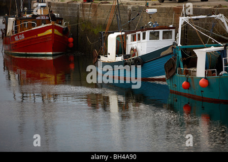 Barche da pesca nel porto di Burghead. Foto Stock