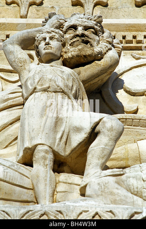 La scultura a parete nella Basilica di Fourviere, Lione, RODANO (69), Francia Foto Stock