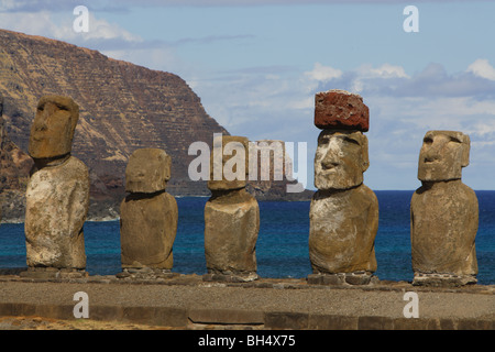 Moai a Ahu Tongariki sull'Isola di Pasqua, Cile Foto Stock