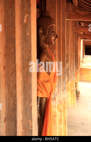 Statua del Buddha al Wat Si Saket in Vientiane, Laos. Foto Stock