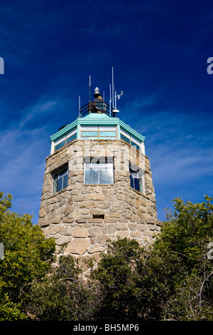 Torre di osservazione presso la vetta del Monte Diablo membro Park, Mt. Diablo, Contra Costa County, California, Stati Uniti d'America. Foto Stock