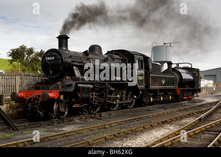 Classe 2 Standard n. 78019 Motore sella e serbatoio del motore, Embsay & Bolton Abbey Steam Railway, Yorkshire Dales, Inghilterra Foto Stock