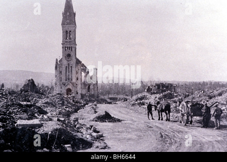 Villaggio di AUNAY sur Odon, distrutta dai bombardamenti alleati, documento storico dello sbarco in Normandia, Normandia Francia Foto Stock