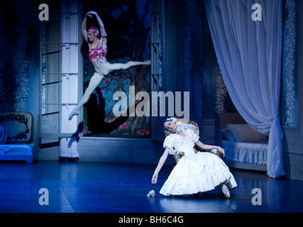 English National Ballet. "Ballet Russes' stagione presso il teatro Sadlers Wells. 'Le Spectre de la Rose'. Foto Stock