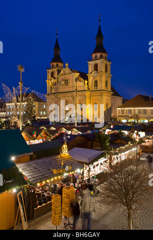 Barocco del mercato di Natale, MARKET PLACE, EVANGELISCHE PFARRKIRCHE CHIESA, Ludwigsburg, Baden Wuerttemberg, Germania Foto Stock
