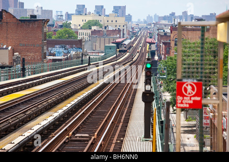 La metropolitana le vie di Brooklyn, New York Foto Stock