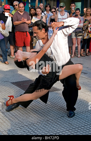 Il tango e dancing Buenos Aires Argentina Città Foto Stock