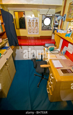 La Chirurgia Medici presso il Royal Yacht Britannia ormeggiato a Leith Edimburgo 5973 SCO Foto Stock