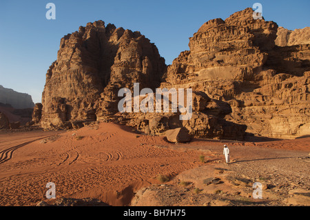 Il Wadi Rum, dove il deserto spettacolari scene di David Lean epico film 'Lawrence d'Arabia' sono state filmate, Giordania Meridionale Foto Stock