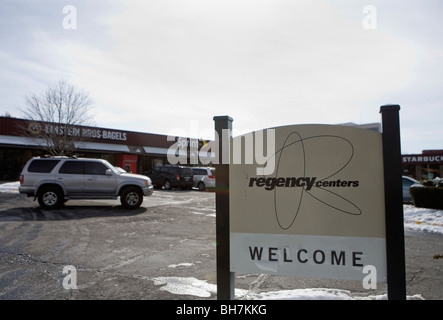 A Regency centri shopping center nella periferia del Maryland. Foto Stock