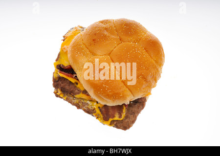 Wendy's bacon double cheeseburger con bun su sfondo bianco Foto Stock