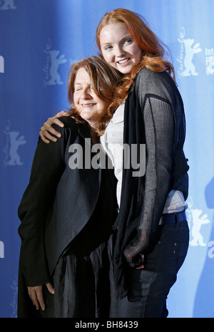 SALLY POTTER Lily Cole direttore attrice il Grand Hyatt Berlin Germania 08/02/2009 Foto Stock