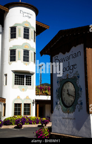 Angolo della Bavarian Lodge hotel. Leavenworth una in stile bavarese in città Chelan County, Washington, Stati Uniti Foto Stock