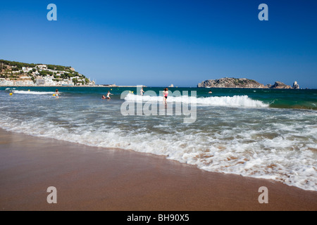 Spiaggia di Estartit in Costa Brava Catalogna Foto Stock