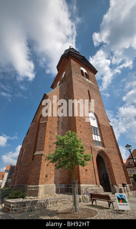 Sankt Marien Kirche in Waren nel Mecklenburg Lake District nel Meclemburgo-Pomerania Occidentale, Germania Foto Stock