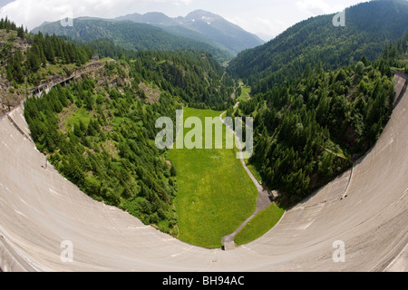 Vista della Val Lavizzara, Ticino , Svizzera Foto Stock