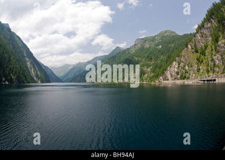 Lago di sambuco, Lavizzara Valley, Ticino , Svizzera Foto Stock