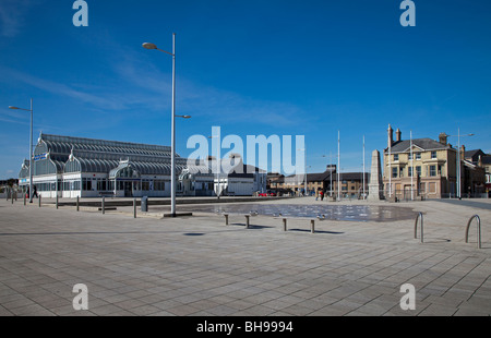 East Point Pavilion e il lungomare, Lowestoft, Suffolk, Inghilterra Foto Stock