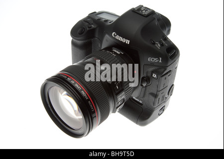 Canon EOS 1D professionale MkIV fotocamera reflex digitale con 2010 24-105mm lente di zoom Foto Stock