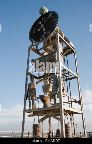 Tim Hunkins orologio ad acqua sul molo di Southwold Suffolk Inghilterra,UK Foto Stock