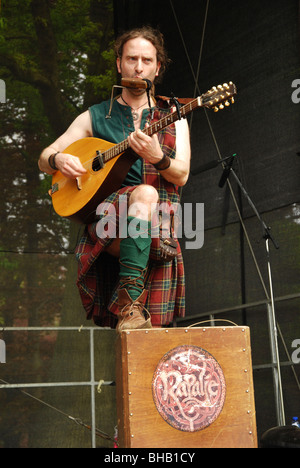 Rapalje, tradizionali olandesi folk band sul palco Foto Stock