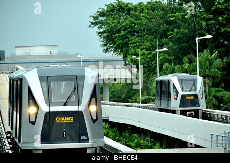 Treno monorotaia, l'Aeroporto Changi di Singapore Foto Stock