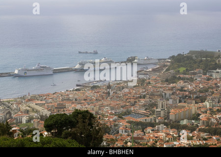 Portogallo Madeira Funchal City e vista sul porto Foto Stock