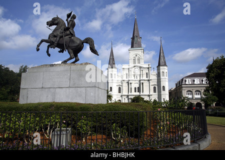 Generale Andrew Jackson statua, Cattedrale di San Louis, Jackson Square, il quartiere francese, New Orleans, Louisiana, Stati Uniti d'America Foto Stock