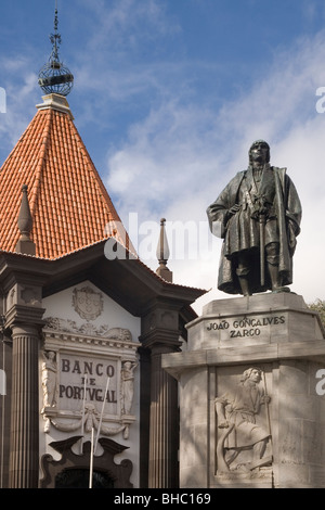 Portogallo Madeira Funchal Banca del Portogallo & Zarco statua Foto Stock