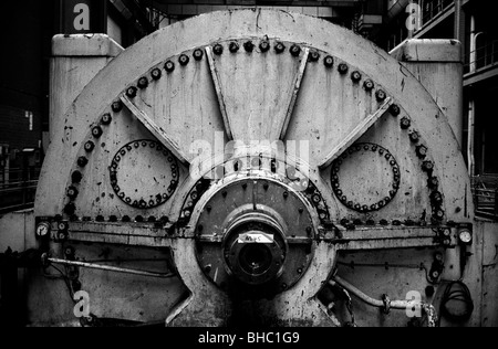 Bankside Power Station che mostra la massiccia Turbine Hall fotografato in alla fine degli anni novanta quando è stata l'annunzio che il Tate Mode Foto Stock