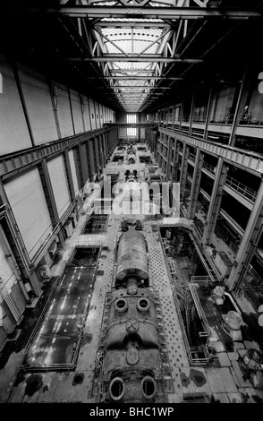 Bankside Power Station che mostra la massiccia Turbine Hall fotografato in alla fine degli anni novanta quando è stata l'annunzio che il Tate Mode Foto Stock