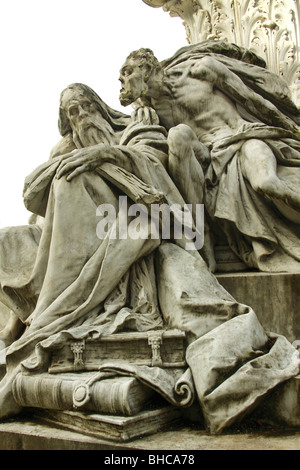 Mephistopheles allettante Dottor Faust. Dettaglio del monumento a Goethe a Villa Borghese, Roma. Foto Stock