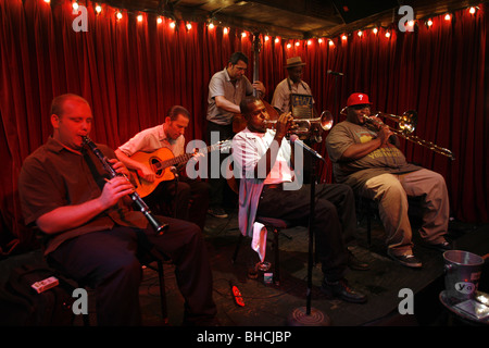 Palmetto Bug Stompers, d.b.a. Jazz Club, 618 francese Street, New Orleans, Louisiana, Stati Uniti d'America Foto Stock
