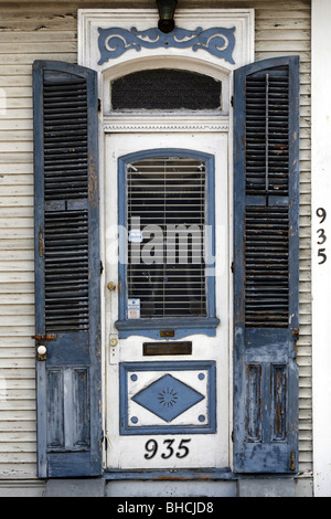 Cottage creoli, sportello anteriore, del Quartiere Francese, New Orleans, Louisiana, Stati Uniti d'America Foto Stock