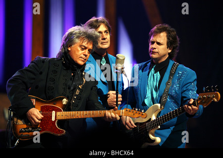 Marty Stuart (sinistra) e il suo favoloso superlativi, Grand Ole Opry, Nashville, Tennessee, Stati Uniti d'America Foto Stock