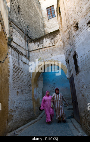 Strade in scena la vecchia Medina ( Città Vecchia ) di Fes. Foto Stock