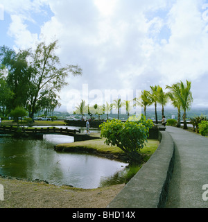 Il sentiero accanto a Lili"Giardini uokalani Hilo Big Island delle Hawaii Foto Stock