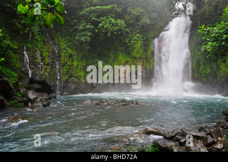 Rio Celeste a cascata, Costa Rica Foto Stock