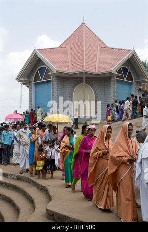 Processione ; Malayattur annuale Kurussumudi Perunal festival di san Tommaso Santuario ; Kerala ; India Foto Stock