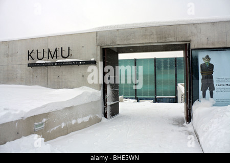 Kumu Art Museum di Kadrioru Park, il distretto di Kadriorg, Tallinn, Estonia. Foto Stock