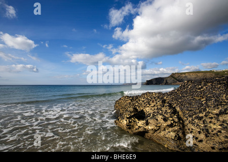 Bassa marea a Portreath beach in Cornovaglia Foto Stock