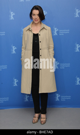 OLIVIA WILLIAMS IL GHOST WRITER PHOTOCALL IL FESTIVAL DEL CINEMA DI BERLINO 2010 IL GRAND HYATT POTSDAMER PLATZ BERLINO GERMANIA 12 febr Foto Stock