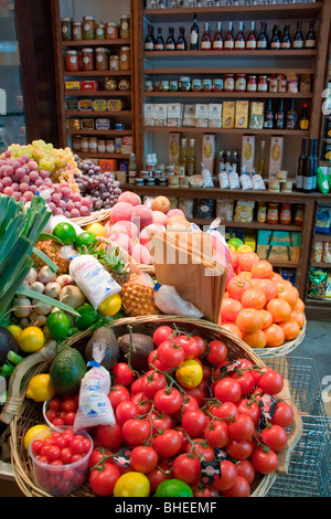 Scena di mercato, Sarlat, Dordogne, a sud ovest della Francia, Europa Foto Stock