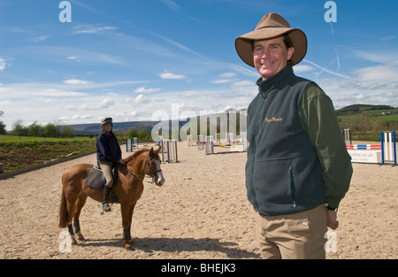 Australian Matt Ryan - Tripla medaglia d'Oro Olimpica presso il suo centro equestre vicino a Abergavenny Monmouthshire South Wales UK Foto Stock