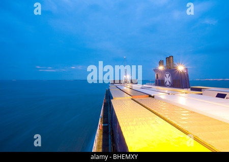 La DFDS ro/pax-traghetto Dana Sirena al di fuori di Felixstowe. Foto Stock