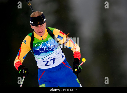 Eva Tofalvi di ROU durante le gare di Biathlon per donna 7.5K Sprint di Whistler Olympic Park Foto Stock