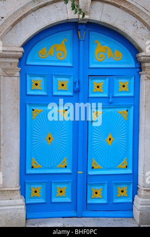 Porta colorati, Sidi Bou Said, Governatorato di Tunisi, Tunisia Foto Stock